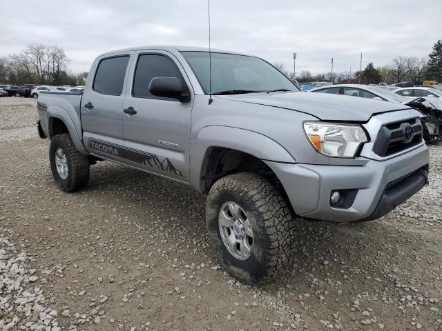  TOYOTA TACOMA 2015 Srebrny