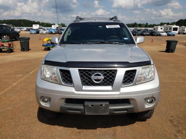  NISSAN FRONTIER 2016 Srebrny