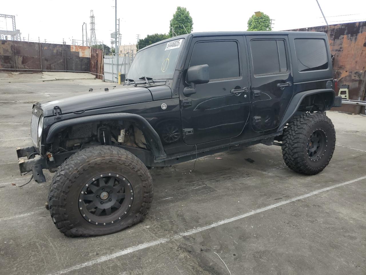 2017 Jeep Wrangler Unlimited Sahara for Sale in Wilmington, CA - Front End