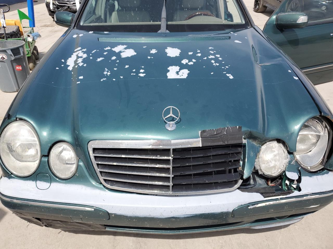 2000 Mercedes-Benz E 320 4Matic VIN: WDBJF82J6YX037434 Lot: 53255495