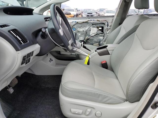 Хэтчбеки TOYOTA PRIUS 2013 Серебристый