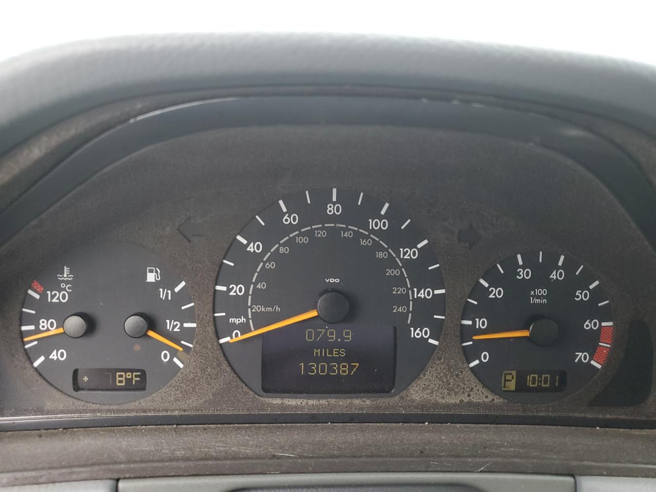 2000 Mercedes-Benz E 320 VIN: WDBJF65J1YB099417 Lot: 54656915