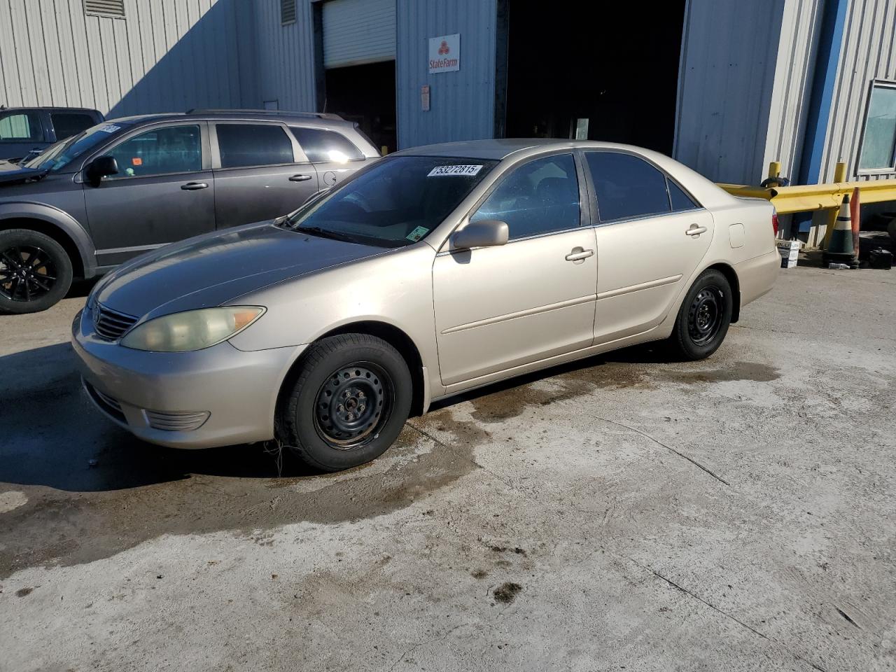 2005 Toyota Camry Le for Sale in New Orleans, LA - Side