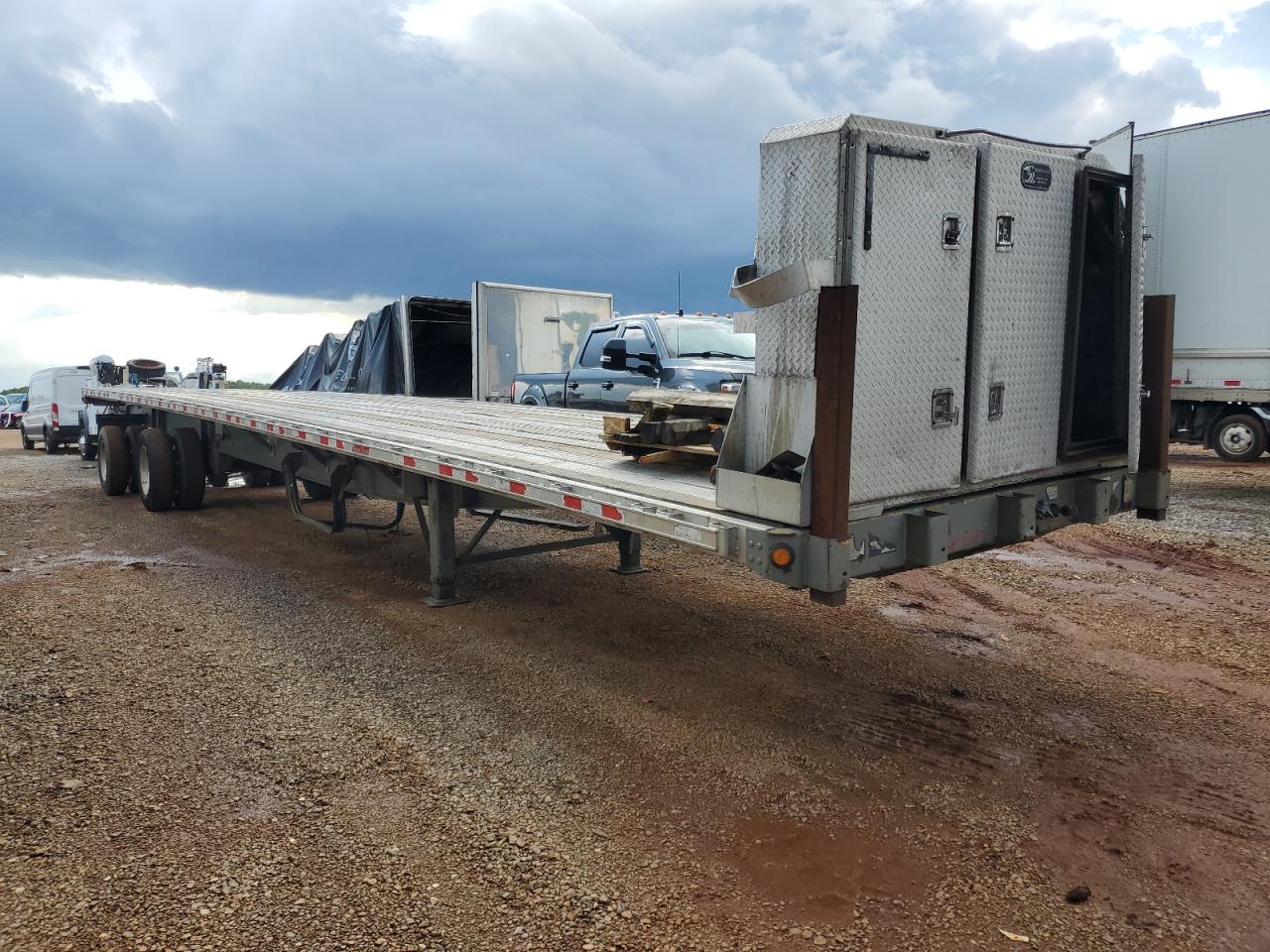 2013 Great Dane Flatbed Trailer იყიდება Tanner-ში, AL - Frame Damage
