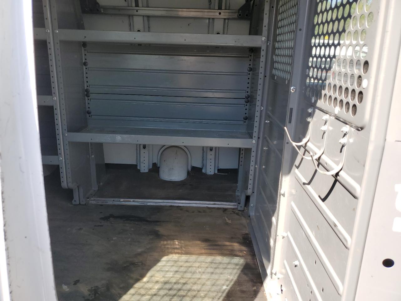 2016 Chevrolet Express G2500 VIN: 1GCWGAFF6G1139657 Lot: 52378615