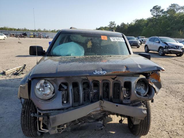 Паркетники JEEP PATRIOT 2016 Серый