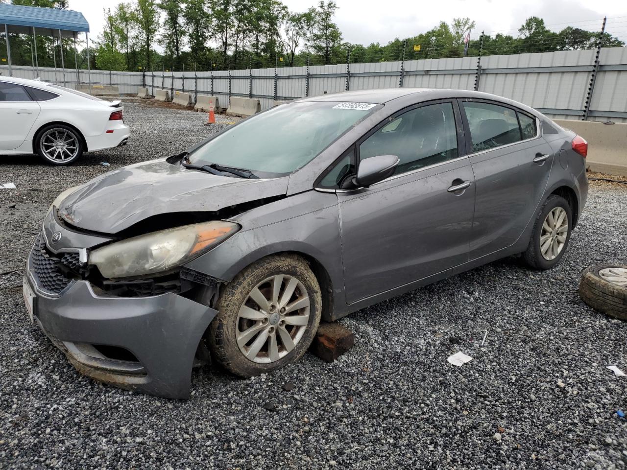 KNAFX4A82F5261396 KIA FORTE Photo 1