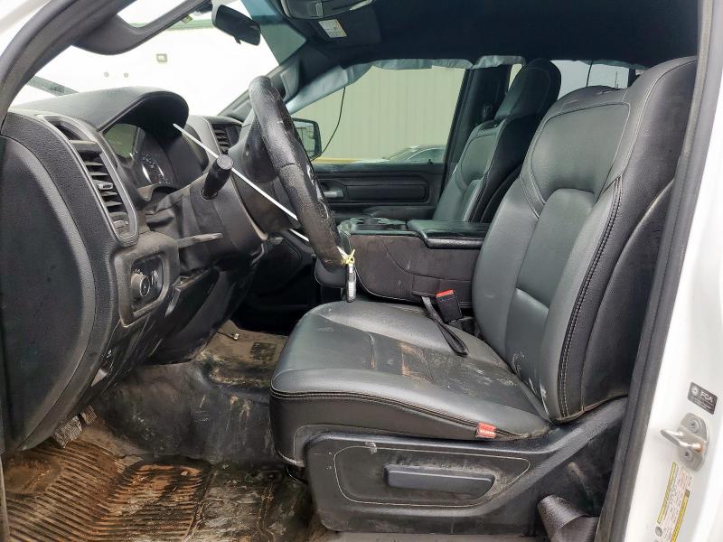  RAM 1500 2024 Белы