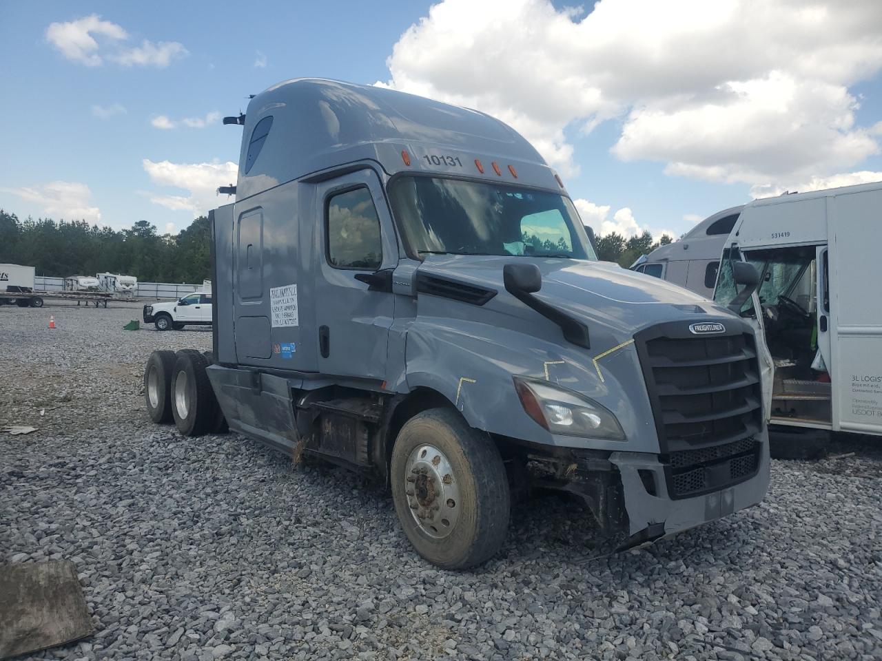 2020 Freightliner Cascadia 126 Semi Truck იყიდება Memphis-ში, TN - Rollover