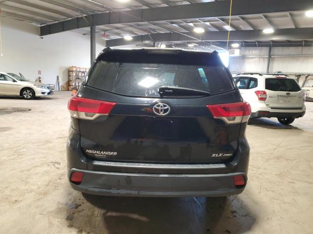  TOYOTA HIGHLANDER 2018 Czarny