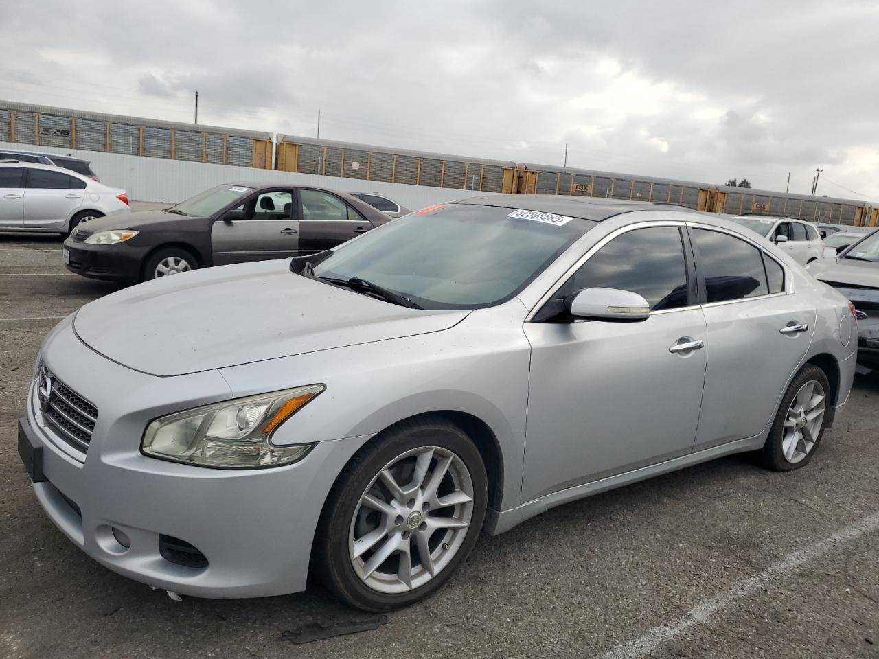 2009 Nissan Maxima S for Sale in Van Nuys, CA - Front End