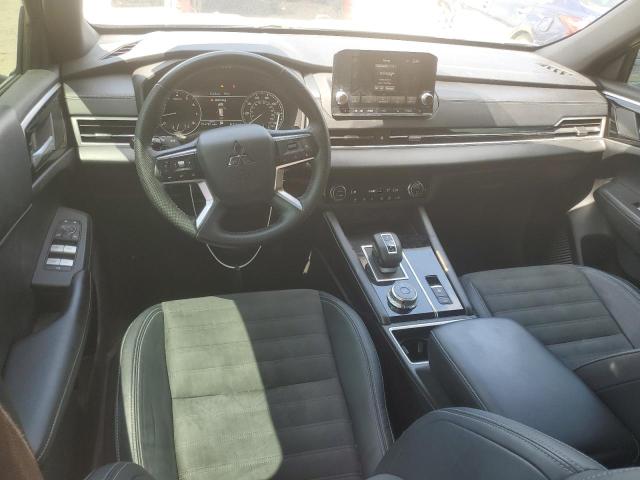  MITSUBISHI OUTLANDER 2022 Czarny