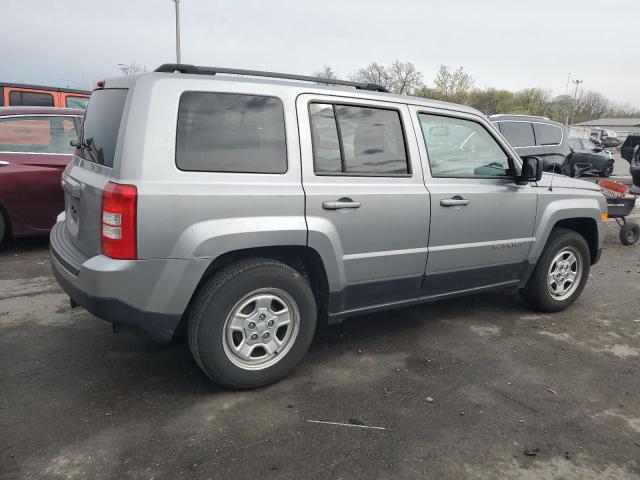 Паркетники JEEP PATRIOT 2016 Сріблястий