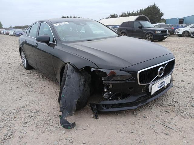 2017 VOLVO S90 MOMENT