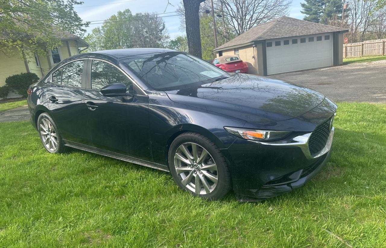 2019 Mazda 3 Preferred Plus de vânzare în Moraine, OH - Minor Dent/Scratches