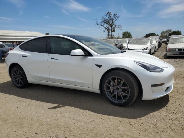  TESLA MODEL 3 2023 Белый