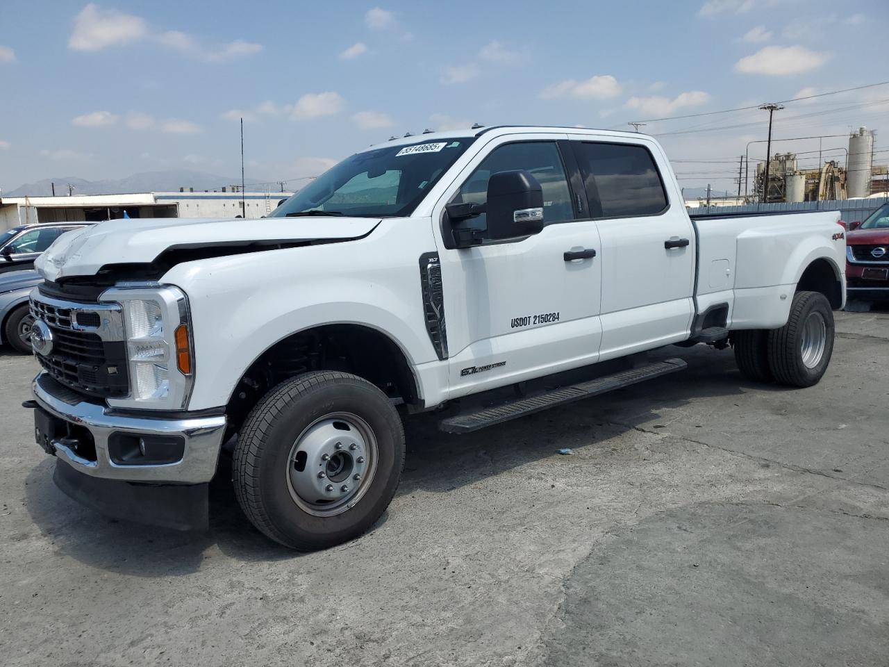 2024 Ford F350 Super Duty for Sale in Sun Valley, CA - Front End