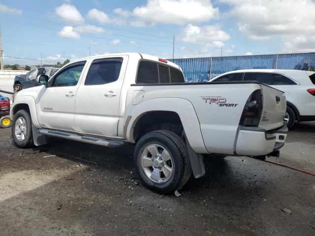  TOYOTA TACOMA 2013 Белый