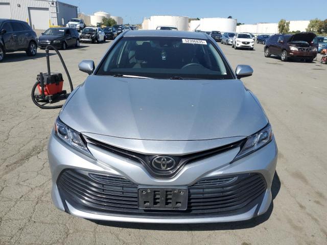 TOYOTA CAMRY 2018 Silver