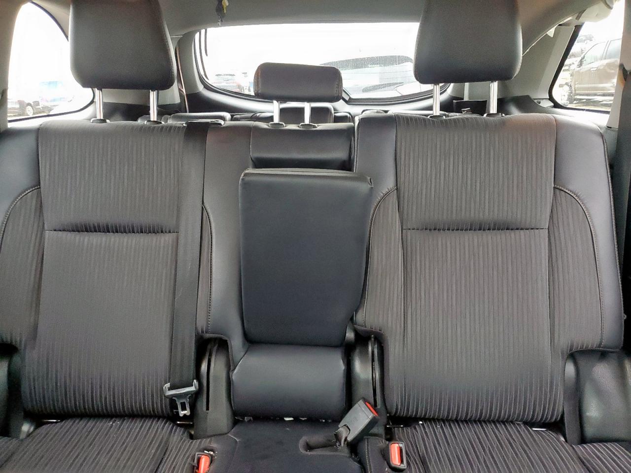 2018 Toyota Highlander Le VIN: 5TDZZRFH7JS275734 Lot: 52032685