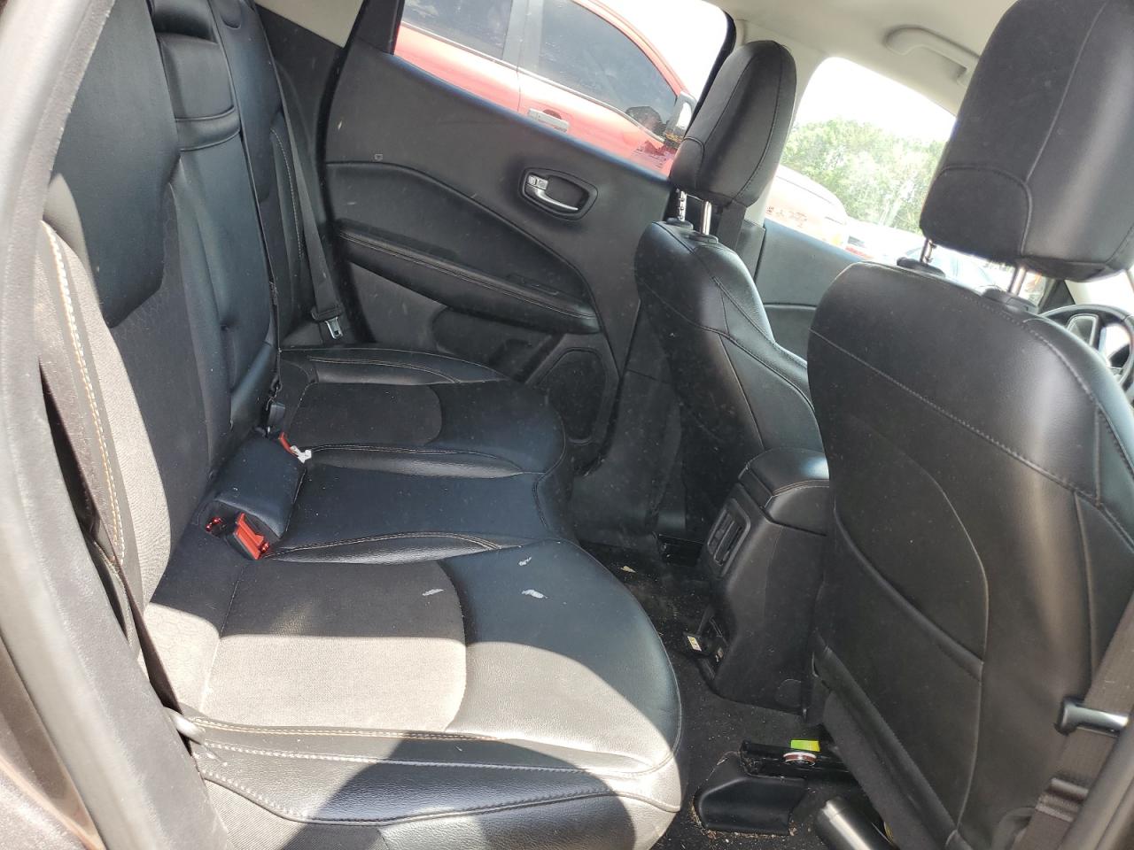 2019 Jeep Compass Latitude VIN: 3C4NJCBB7KT699300 Lot: 54940155