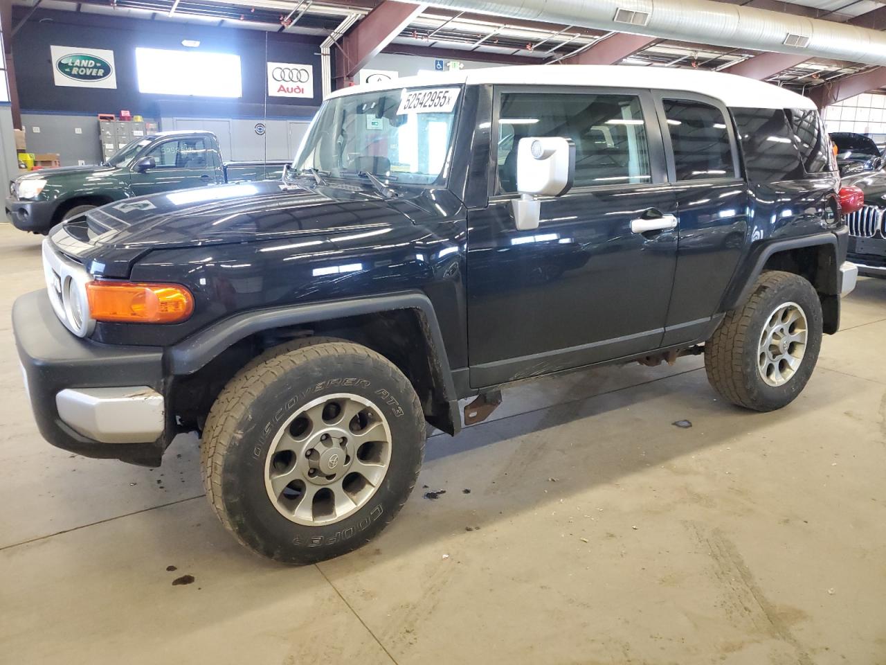 2013 Toyota Fj Cruiser for Sale in East Granby, CT - Minor Dent/Scratches