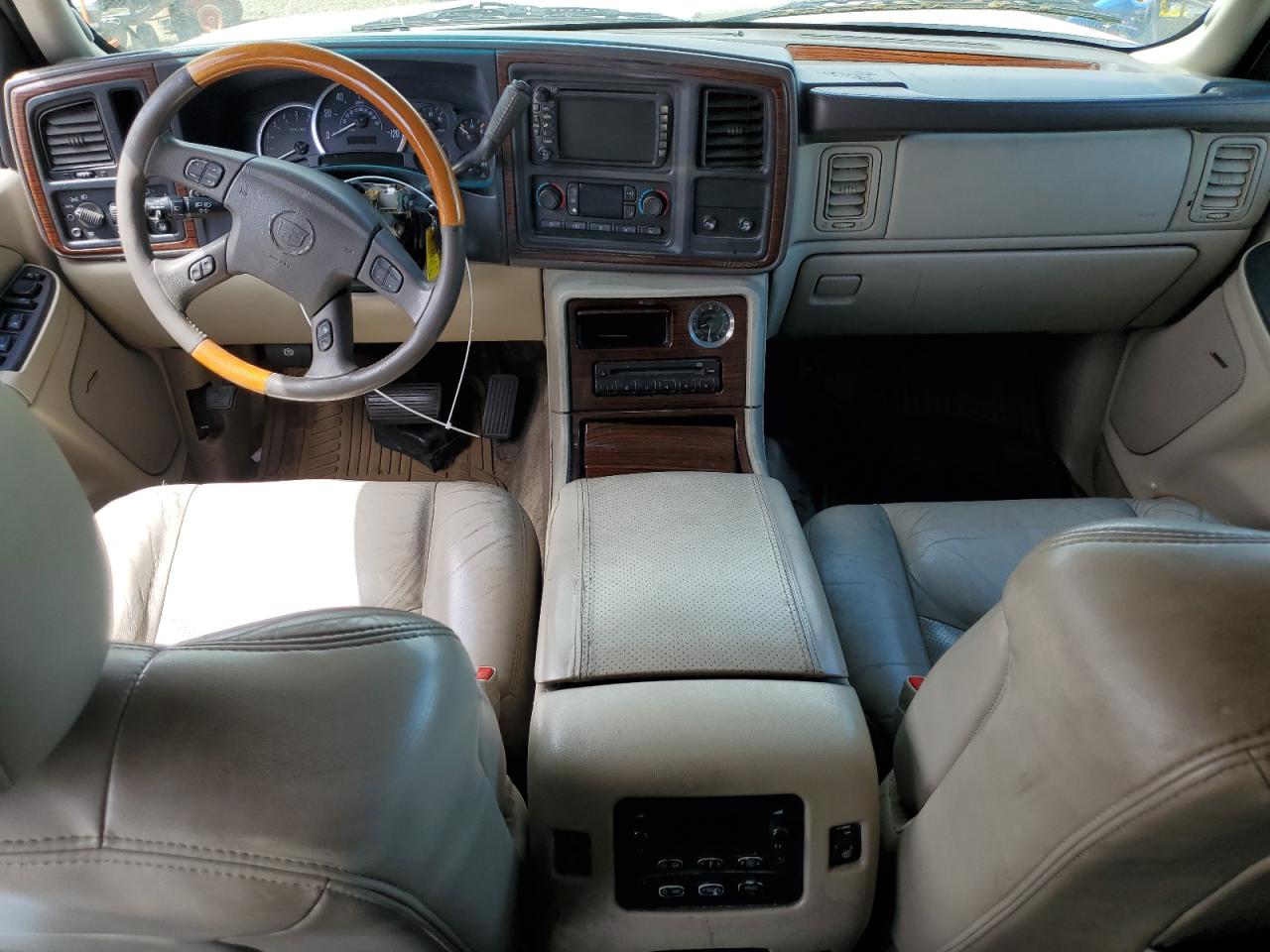 2003 Cadillac Escalade Luxury VIN: 1GYEK63N33R255939 Lot: 54891325