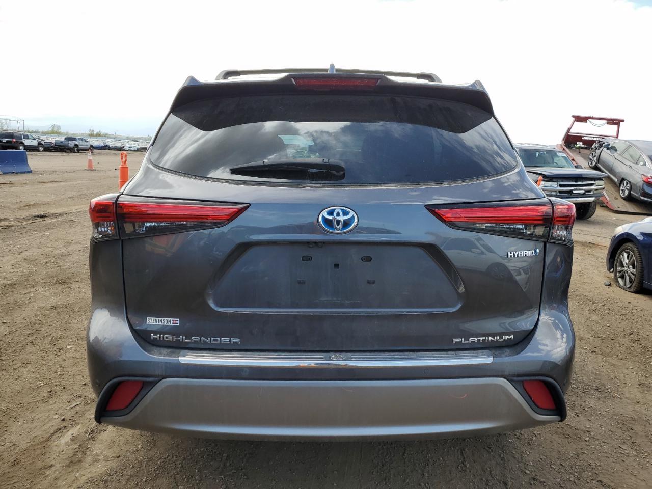 2021 Toyota Highlander Hybrid Platinum VIN: 5TDEBRCH0MS060921 Lot: 55002935