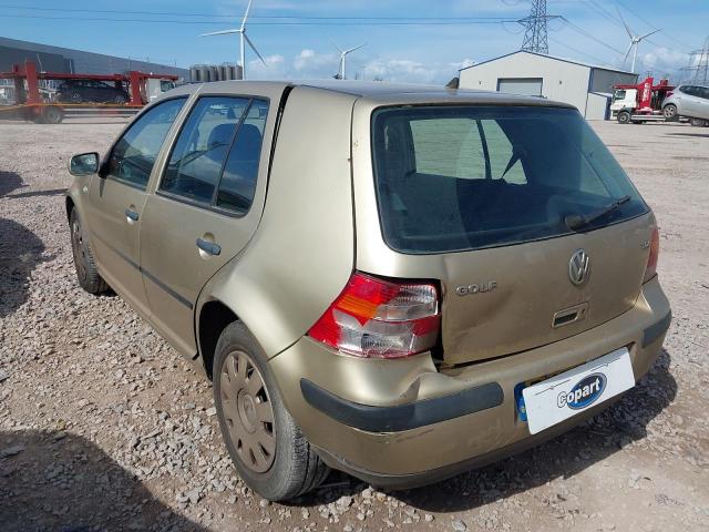 2003 VOLKSWAGEN GOLF TDI S