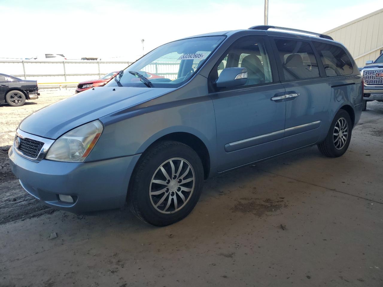 2011 Kia Sedona Ex للبيع في Dyer، IN - Minor Dent/Scratches