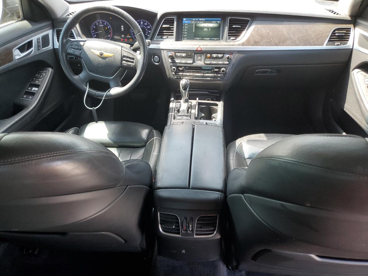2015 Hyundai Genesis 5.0L VIN: KMHGN4JF2FU072440 Lot: 52410855