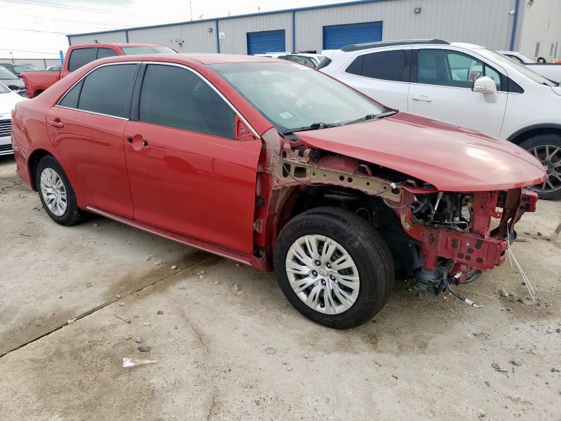  TOYOTA CAMRY 2014 Красный