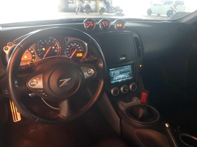 Coupet NISSAN 370Z 2012 Czerwony