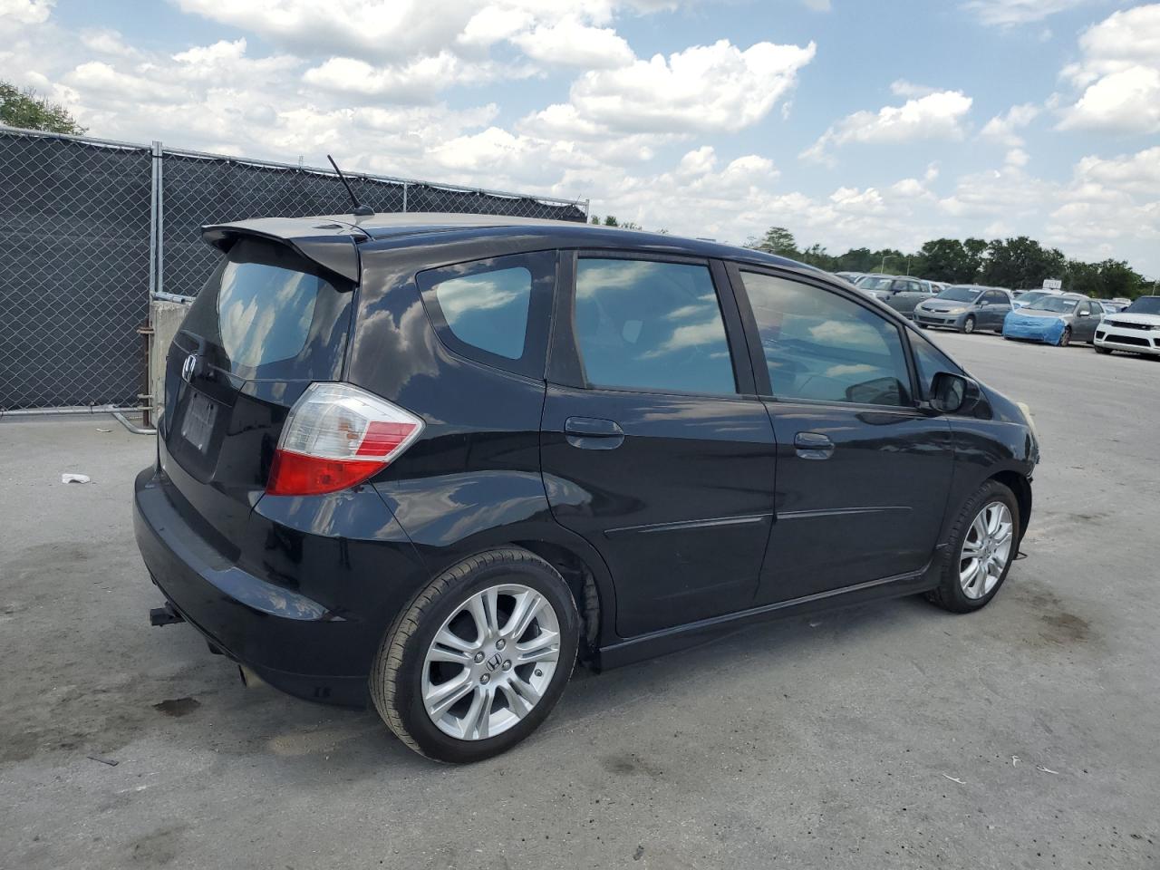2009 Honda Fit - Image 3