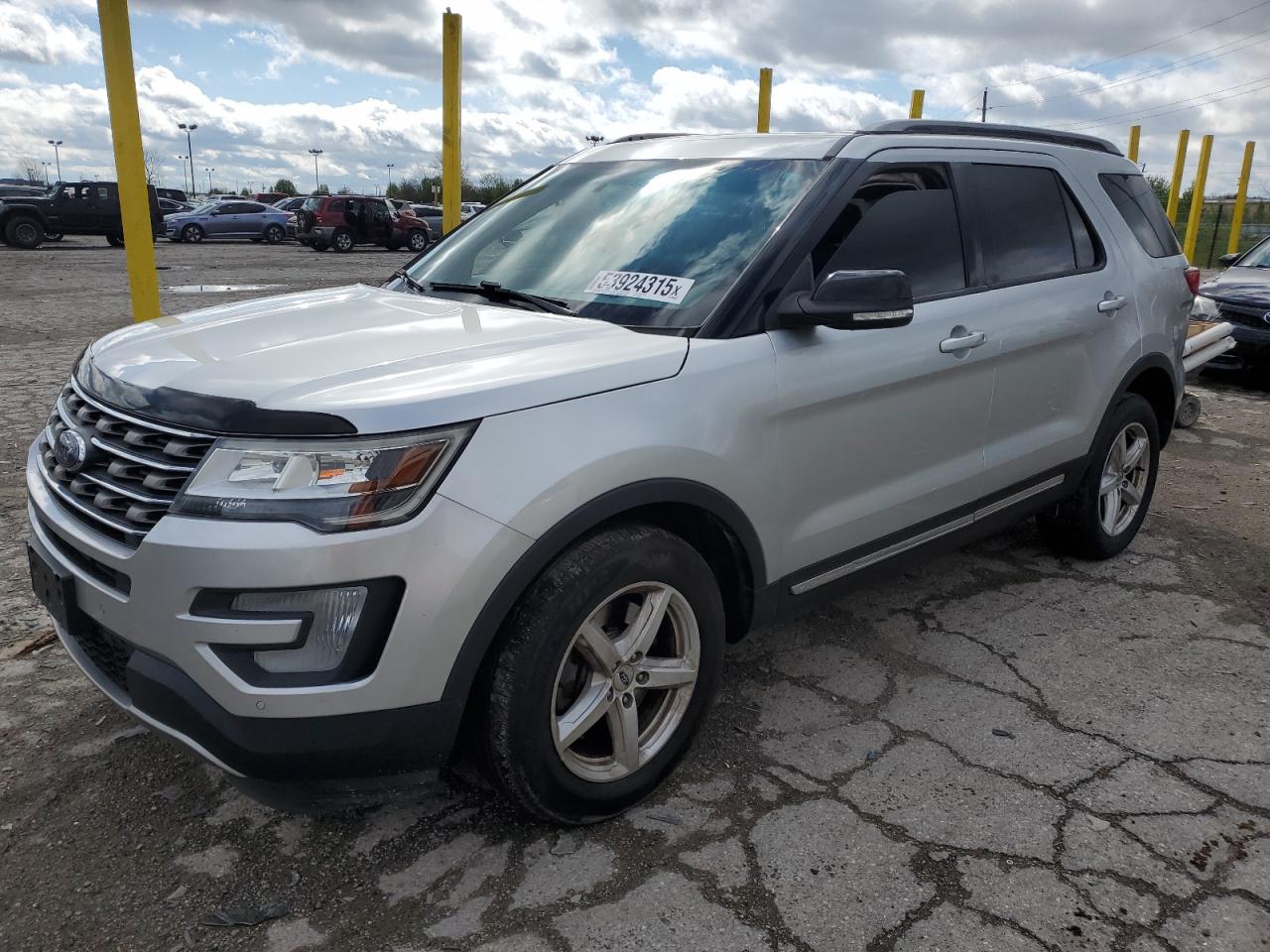 2016 Ford Explorer Xlt na sprzedaż w Indianapolis, IN - Side