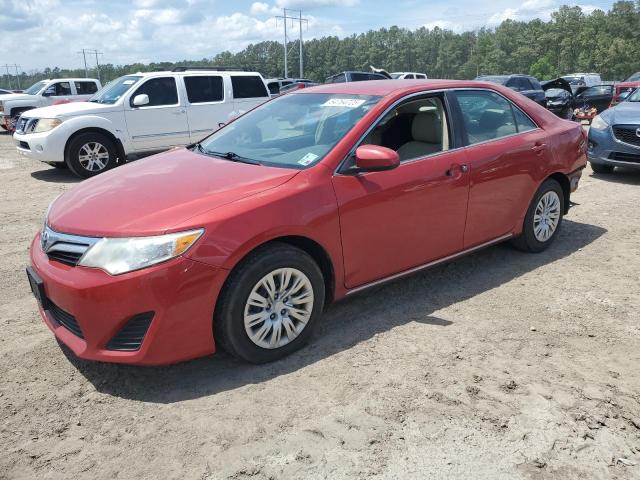 Sedans TOYOTA CAMRY 2013 Czerwony