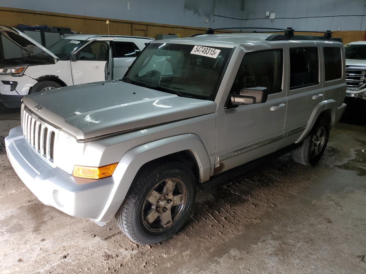 2010 Jeep Commander Sport للبيع في Kincheloe، MI - Front End