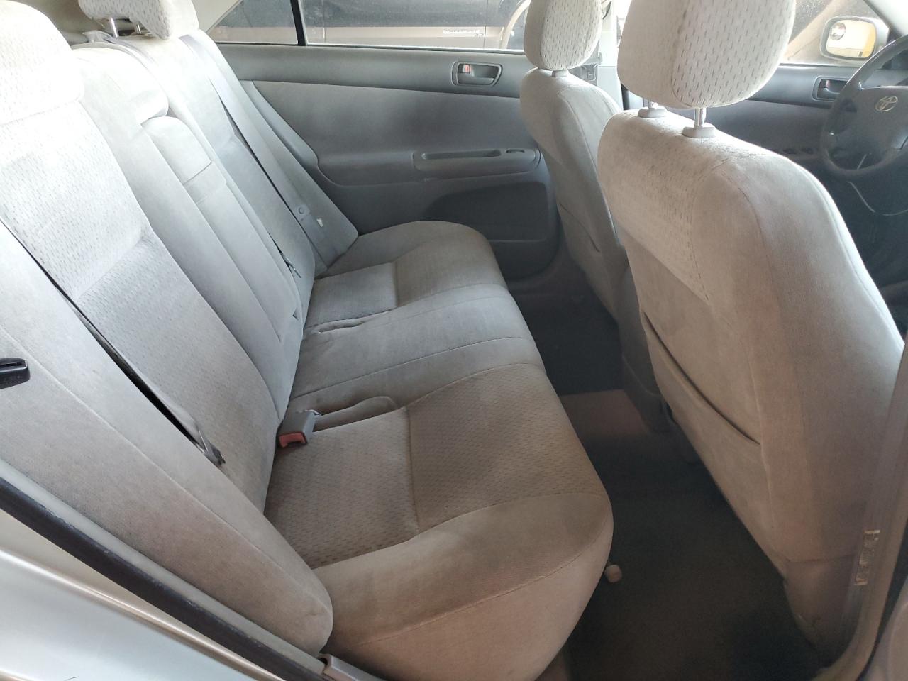 2002 Toyota Camry Le VIN: JTDBE32K520130983 Lot: 55381935