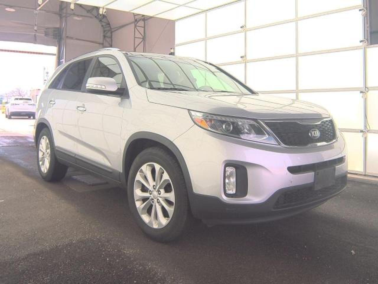 2014 Kia Sorento Ex for Sale in Chicago Heights, IL - Minor Dent/Scratches