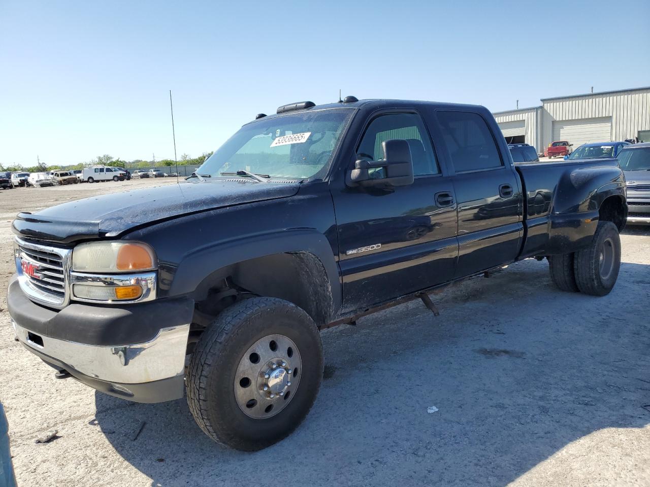 2001 Gmc New Sierra K3500 for Sale in Kansas City, KS - Vandalism