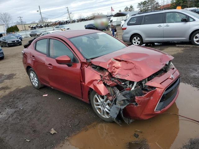 TOYOTA YARIS 2017 Red