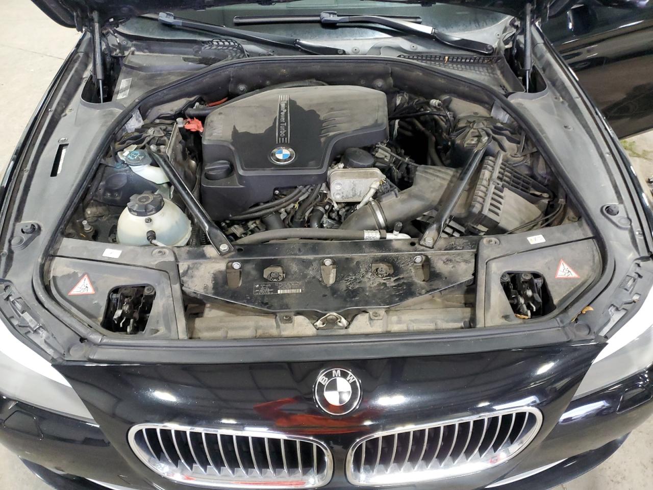 WBAXH5C55DD106953 2013 BMW 528 Xi