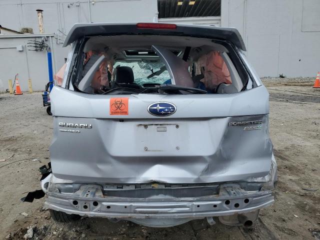  SUBARU FORESTER 2017 Серебристый