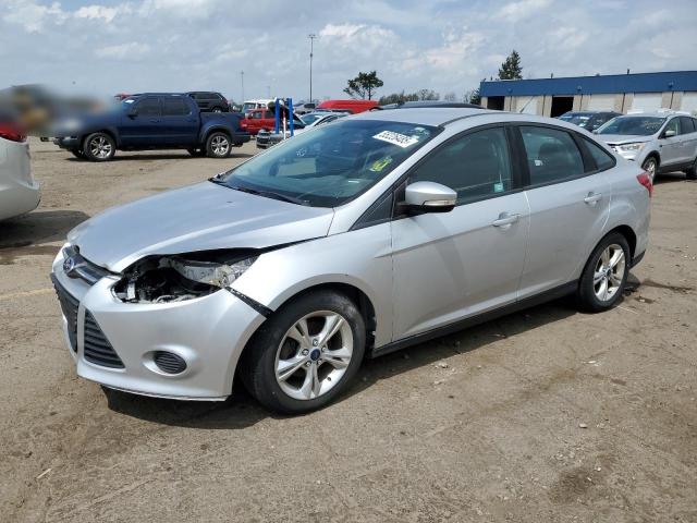 Sedans FORD FOCUS 2014 Srebrny