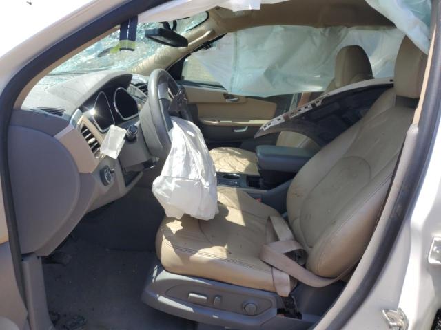 Parquets CHEVROLET TRAVERSE 2012 Biały