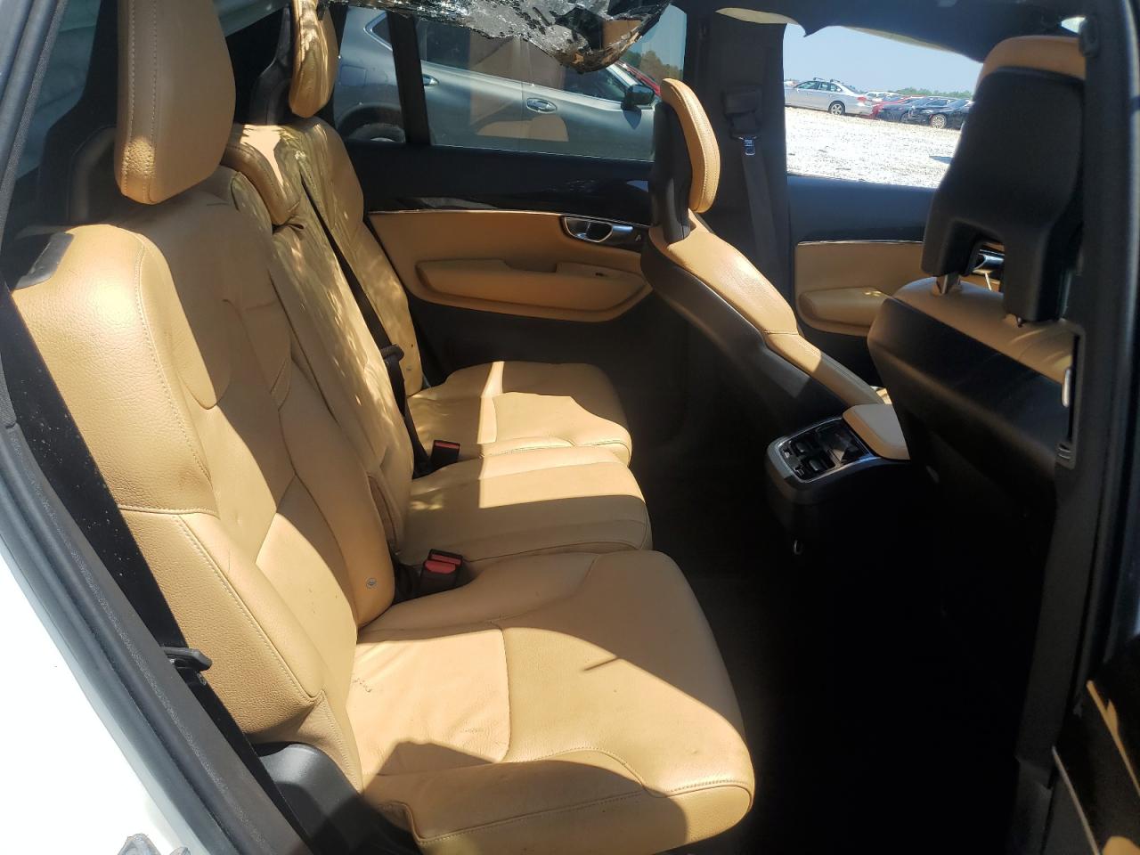 2018 Volvo Xc90 T5 VIN: YV4102CK3J1347943 Lot: 54914725