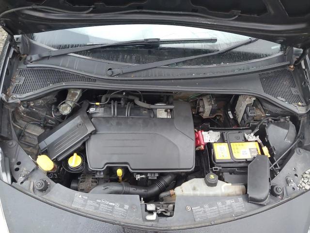 2011 RENAULT CLIO BIZU