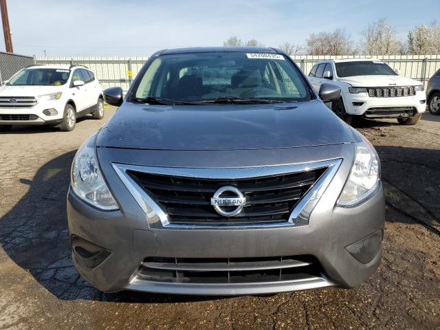  NISSAN VERSA 2017 Szary