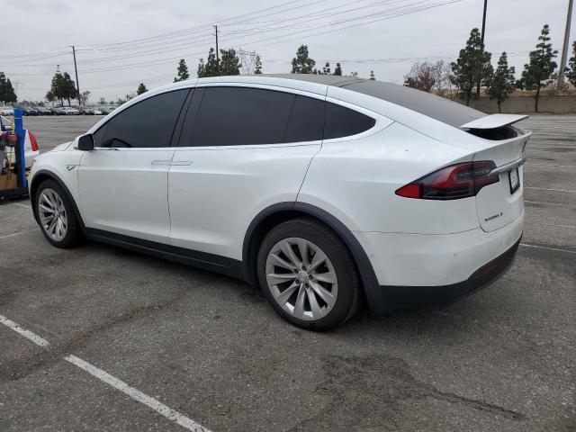Паркетники TESLA MODEL X 2016 Белы