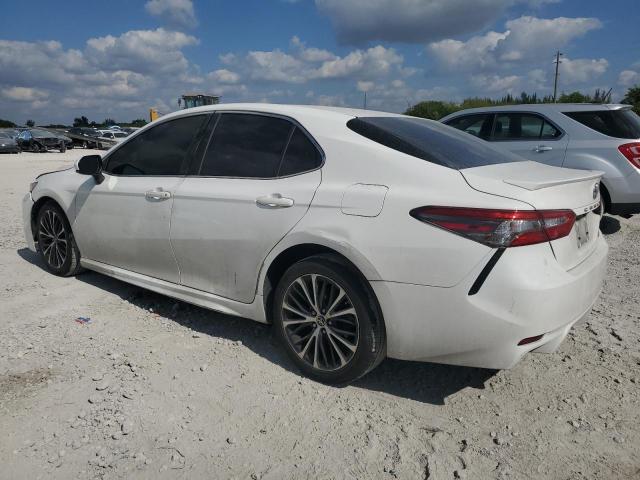  TOYOTA CAMRY 2018 White
